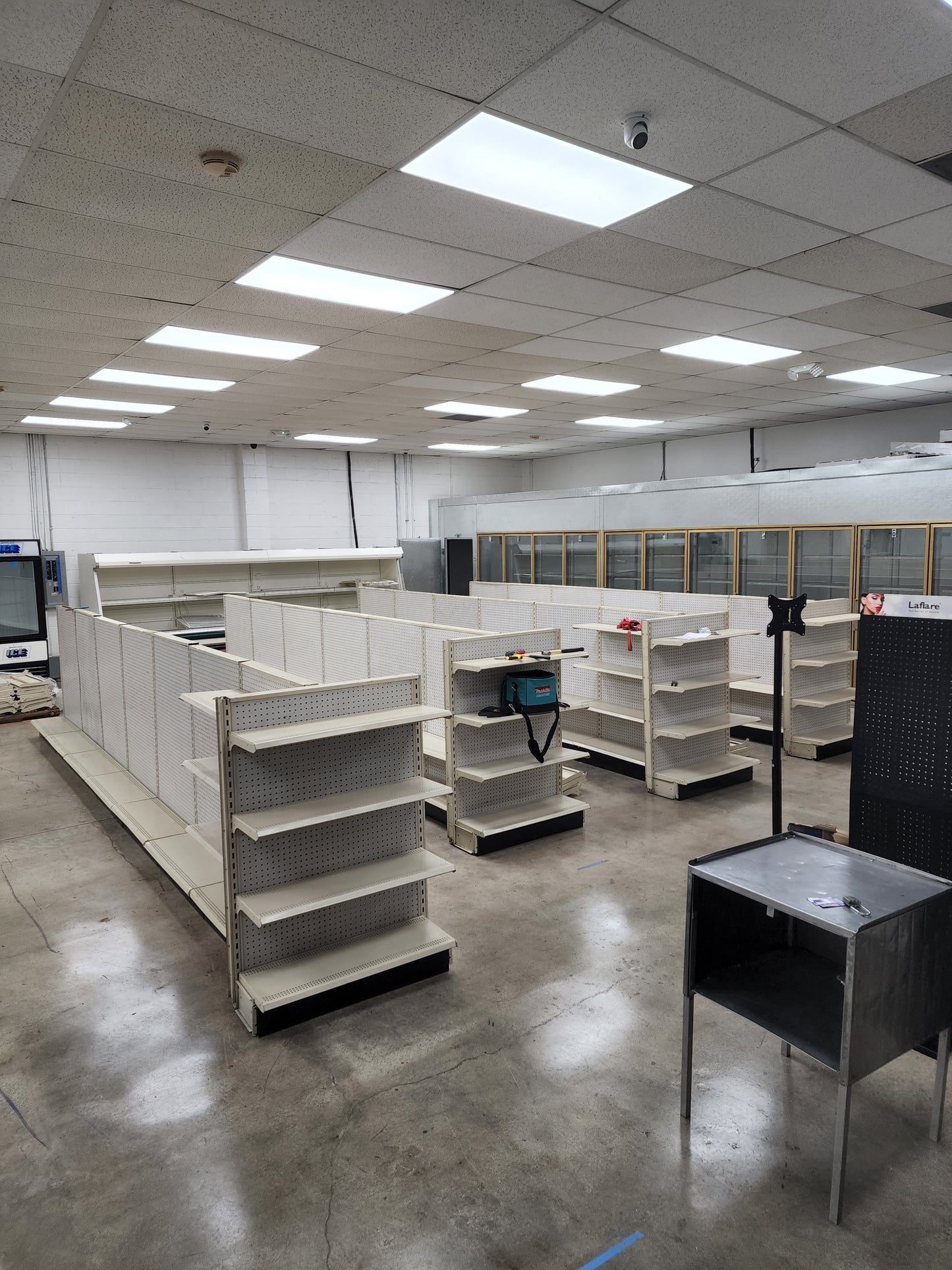 USED METAL GONDOLA SHELVING